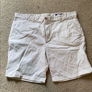 Vineyard vines shorts
